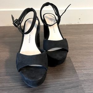 Chinese Laundry Theresa Platform Sandal- Black Suede